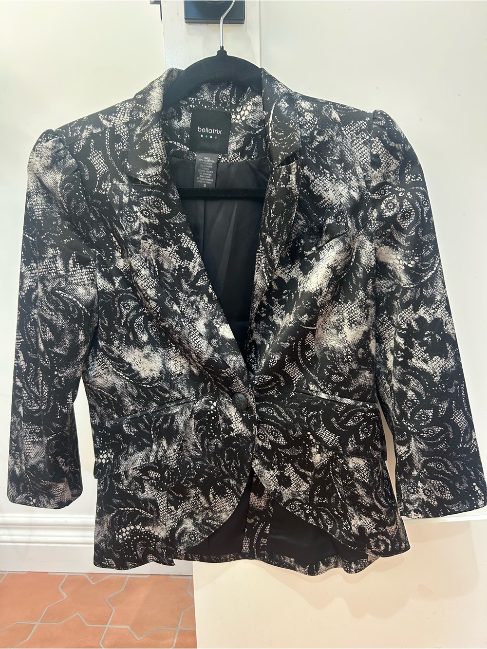 Sleek lace-pattern women’s fitted Bellatrix blazer from Nordstrom